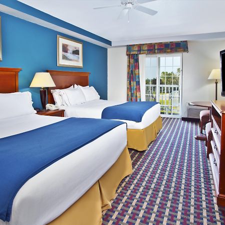 Holiday Inn Express Hotel & Suites Petoskey, An Ihg Hotel Εξωτερικό φωτογραφία